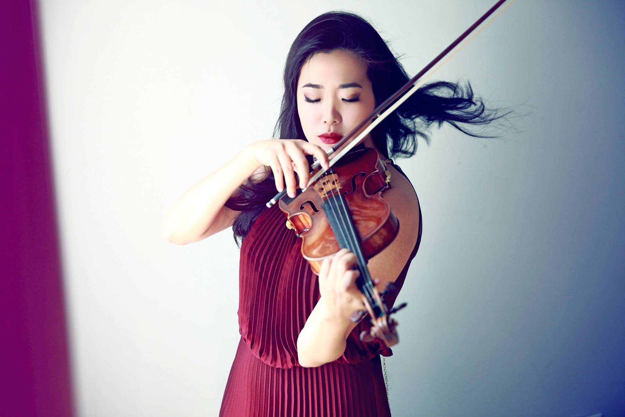 Kristin Lee, violin
